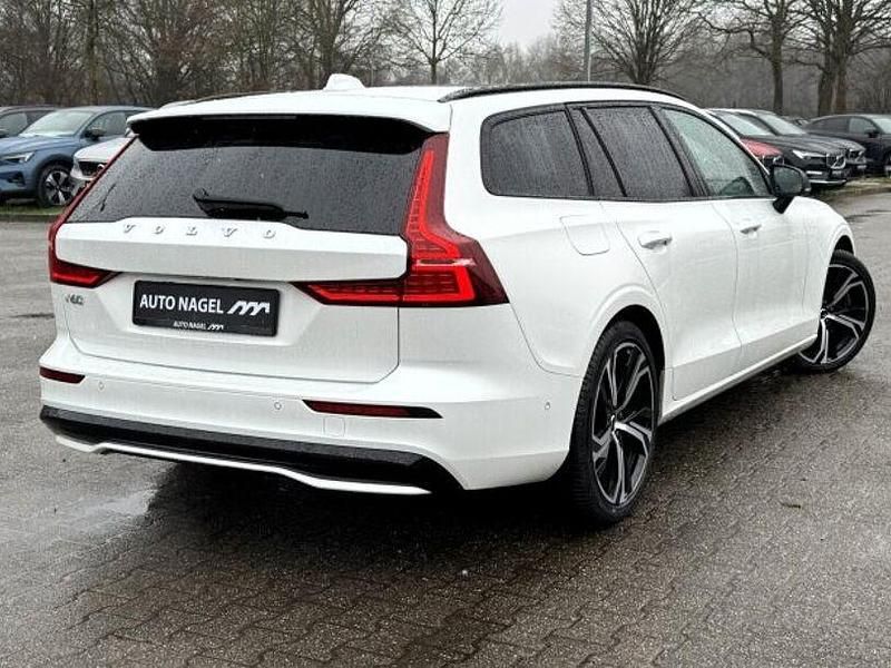 Gebraucht Volvo V60 Ultimate 456 PS (335 kW) 2022 Weiß Kombi