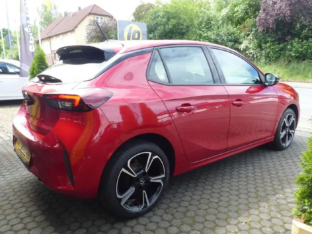 Gebraucht Opel Corsa 101 PS (74 kW) 2024 Peperoncinored Kleinwagen