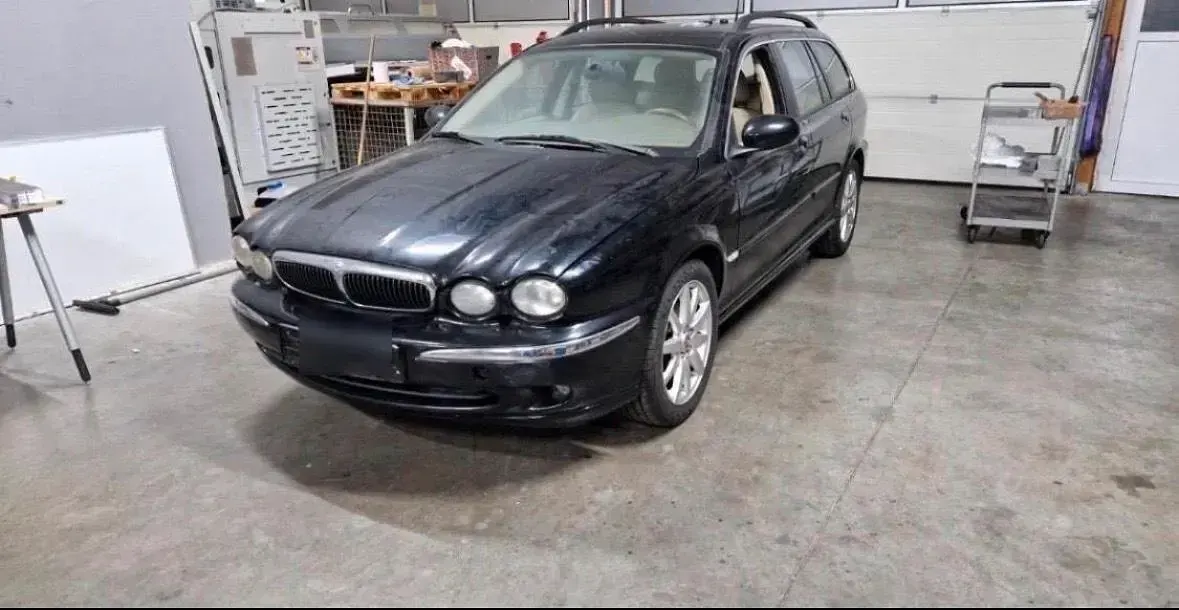 Używany Jaguar X-type 131 KM (96 kW) 2005 Czarny Kombi