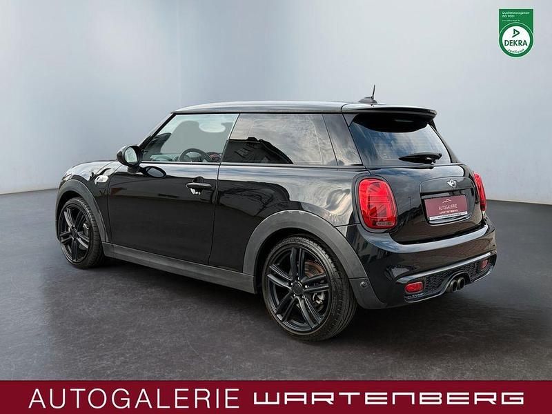 Gebraucht Mini Cooper S 192 PS (141 kW) 2016 Schwarz Kleinwagen