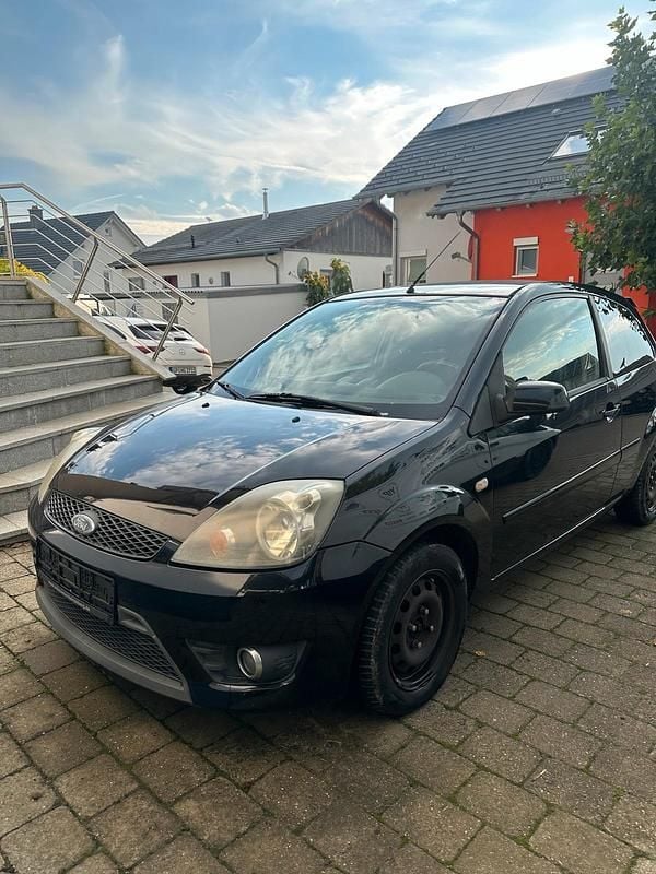 Schwarz Gebraucht 2007 Ford Fiesta Kleinwagen | 550 € (Superpreis) - Bild 1/4