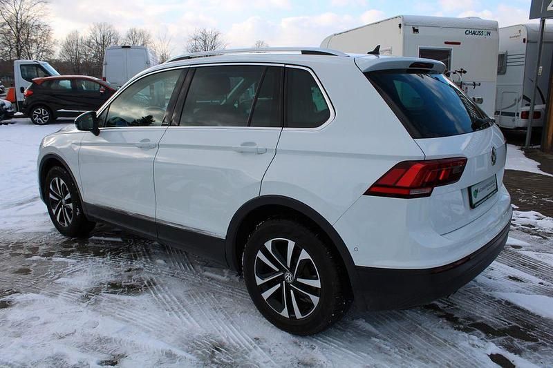 Gebraucht VW Tiguan IQ Drive 150 PS (110 kW) 2019 Weiß SUV