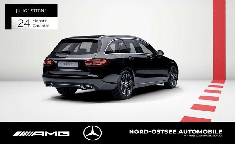 Usado Mercedes C300e Advanced 194 HP (142 kW) 2021 Preto Carrinha