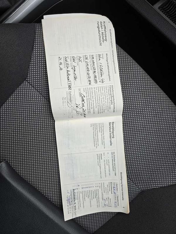 Gebraucht Opel Astra Edition 116 PS (85 kW) 2010 Argon silber/ice silver (m2) Kleinwagen