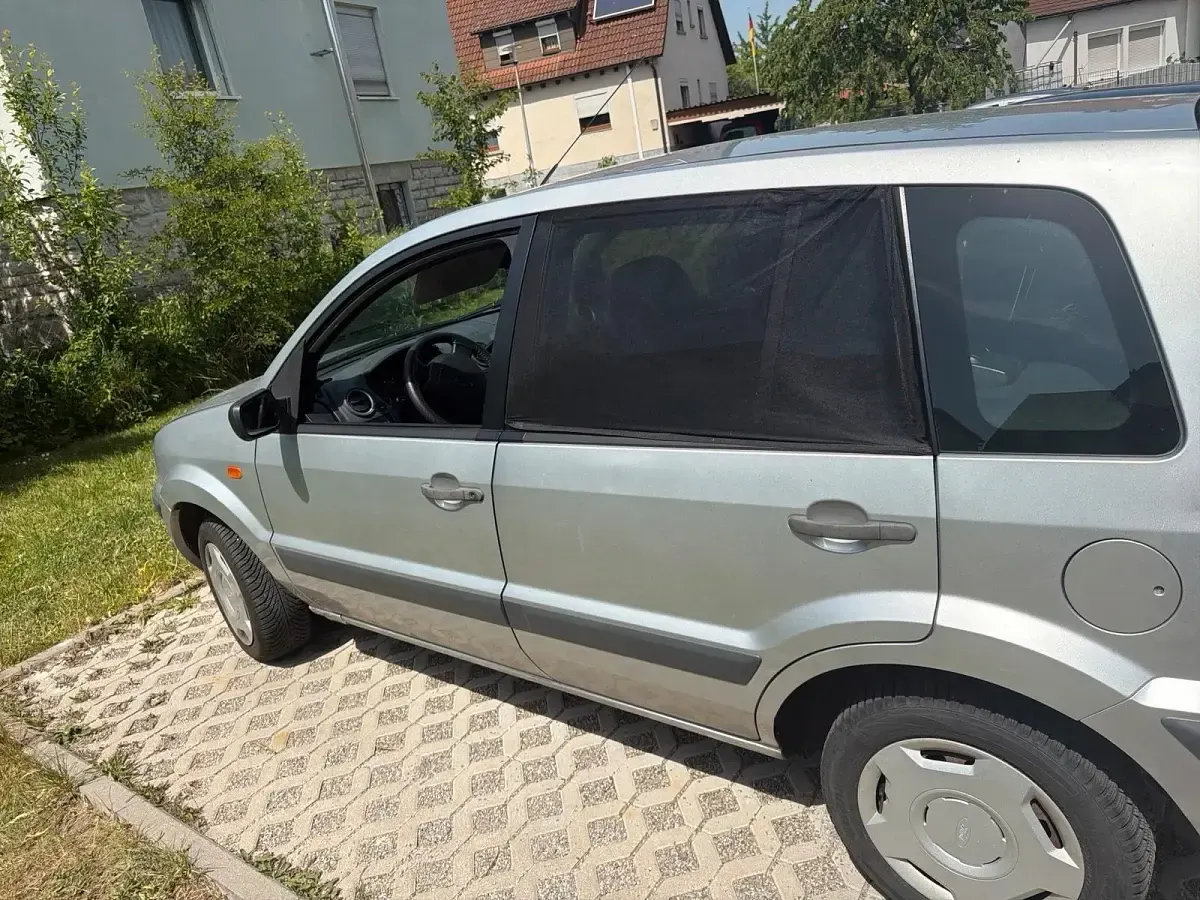 Gebraucht Ford Fusion 75 PS (55 kW) 2009 Silber Kleinwagen