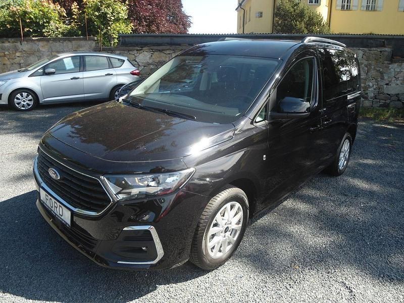 Schwarz Gebraucht 2023 Ford Tourneo Connect Titanium Van / Kleinbus | 30.440 € (Fairer Preis) - Bild 1/4