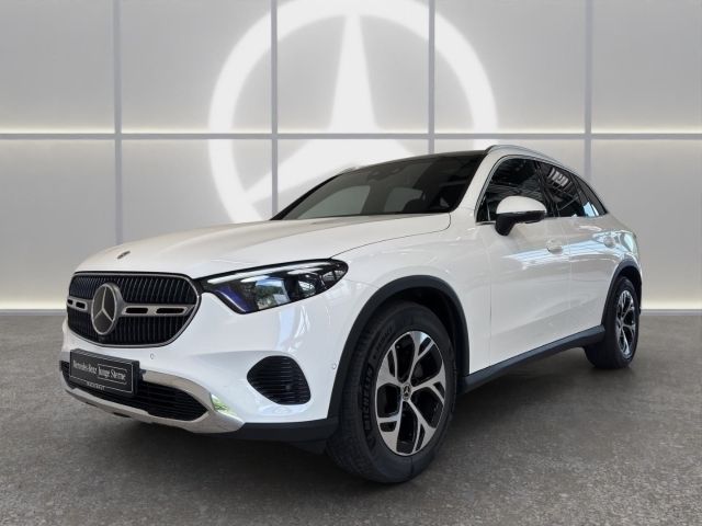 Weiss Gebraucht 2024 Mercedes GLC220 Avantgarde SUV | 56.490 € (Superpreis) - Bild 1/4