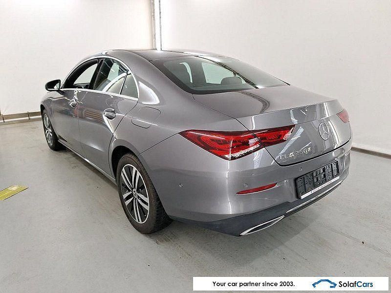Gebraucht Mercedes CLA250e 160 PS (117 kW) 2022 Silber Limousine