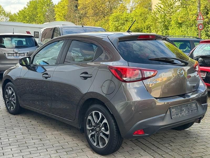 Gebraucht Mazda 2 Nakama 90 PS (66 kW) 2016 Braun Limousine