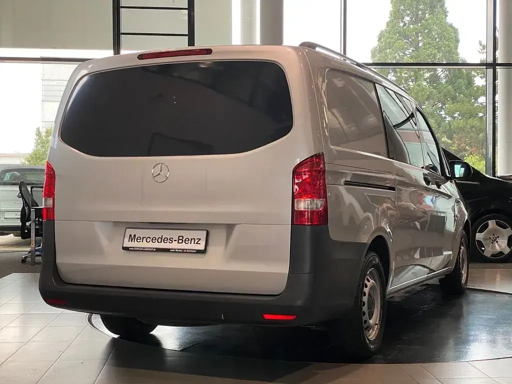 Gebraucht Mercedes Vito 136 PS (100 kW) 2019 Silber Van