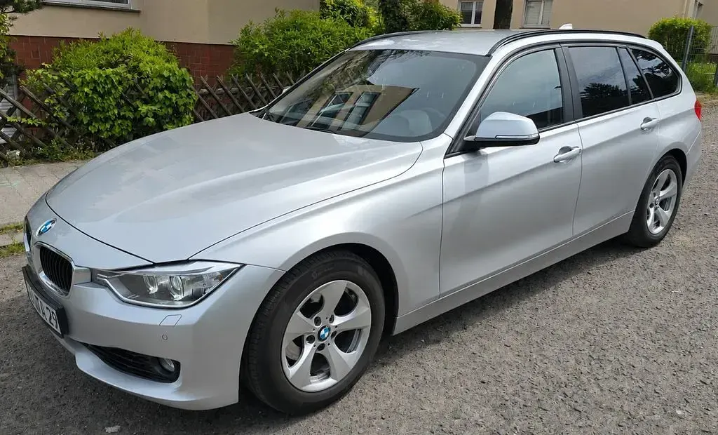 Używany BMW 320 Efficient Dynamics 163 KM (119 kW) 2014 Srebrny Kombi