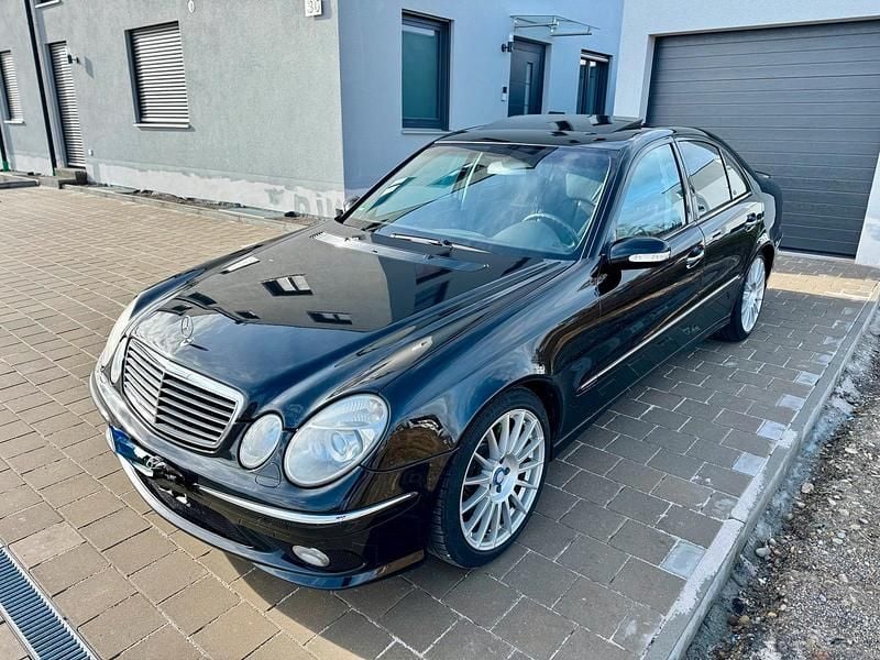 Gebraucht Mercedes E500 AMG 306 PS (225 kW) 2002 Schwarz Limousine