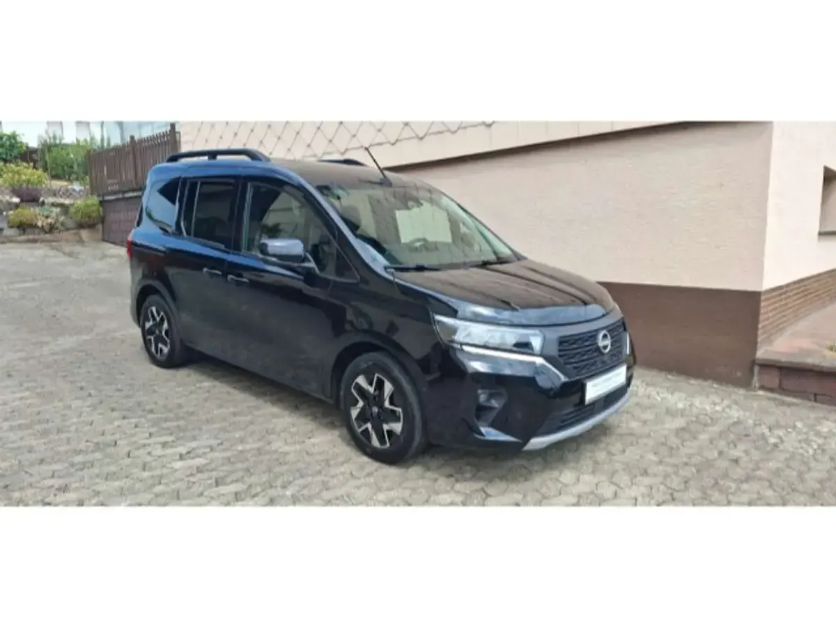 Gebraucht Nissan Townstar Tekna 131 PS (96 kW) 2024 Black metallic Kombi