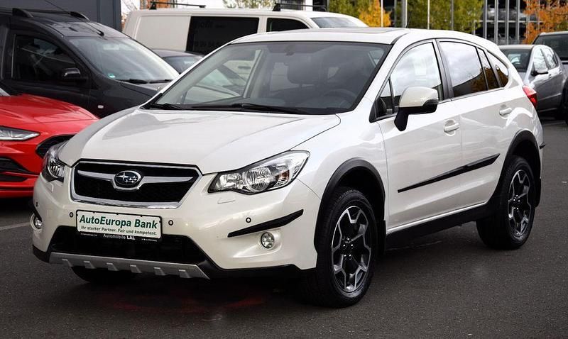 Weiß Gebraucht 2015 Subaru XV Exclusive+ SUV | 8.900 € (Fairer Preis) - Bild 1/4