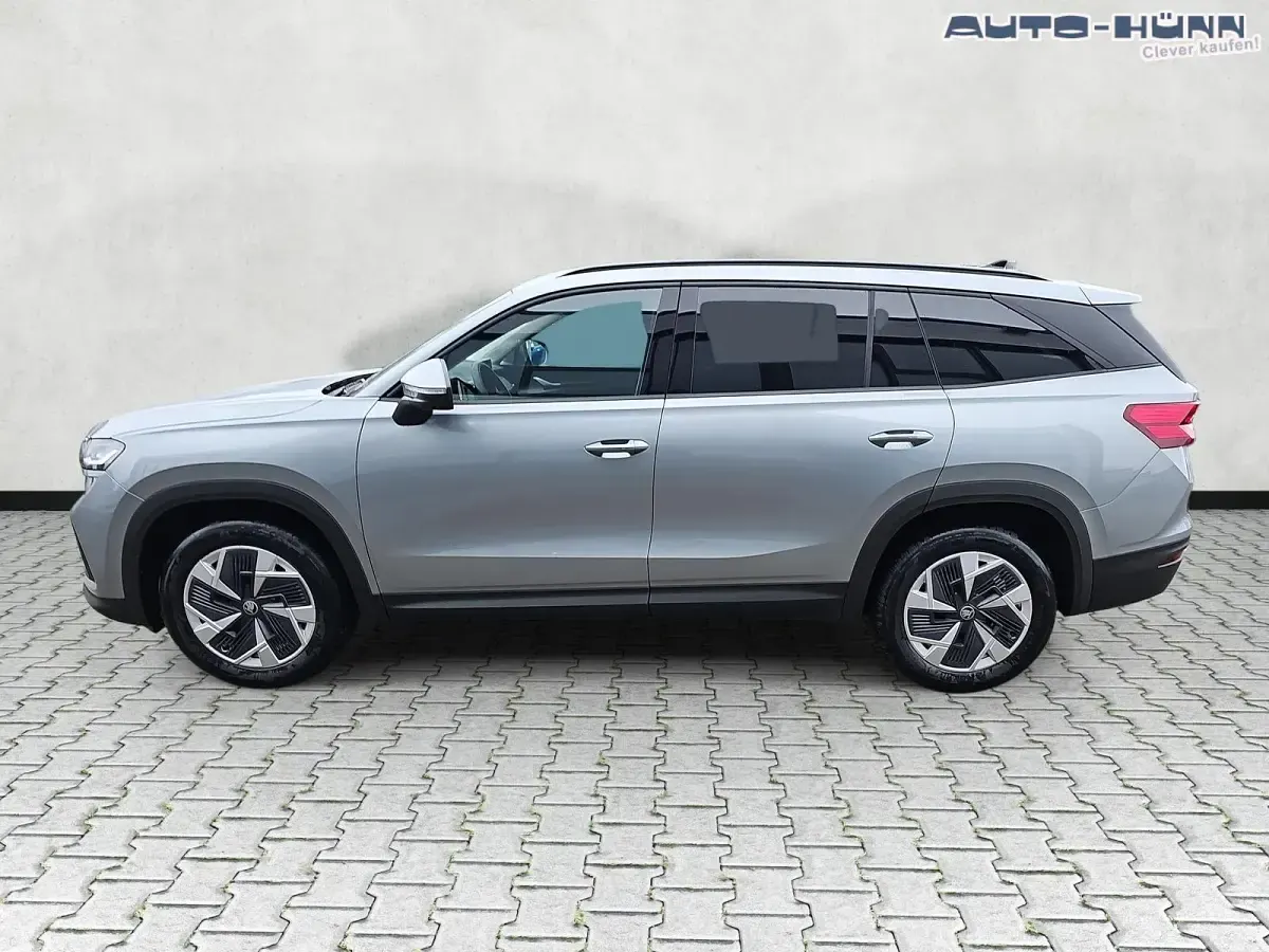 Neu Skoda Kodiaq Selection 150 PS (110 kW) 2026 Smokey diamondsilber metallic SUV