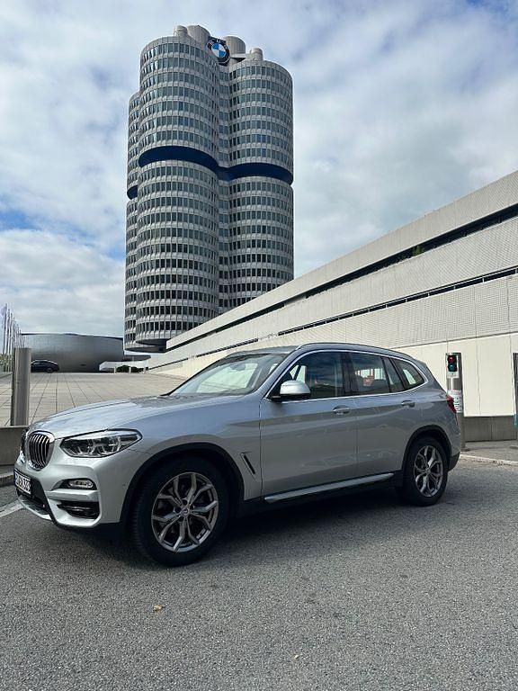 Silber Gebraucht 2019 BMW X3 xLine SUV | 28.999 € (Superpreis) - Bild 1/4