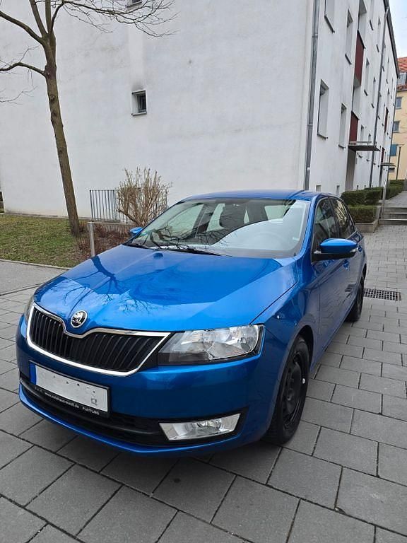 Second-hand Skoda Rapid 90 CP (66 kW) 2017 Albastru Hatchback