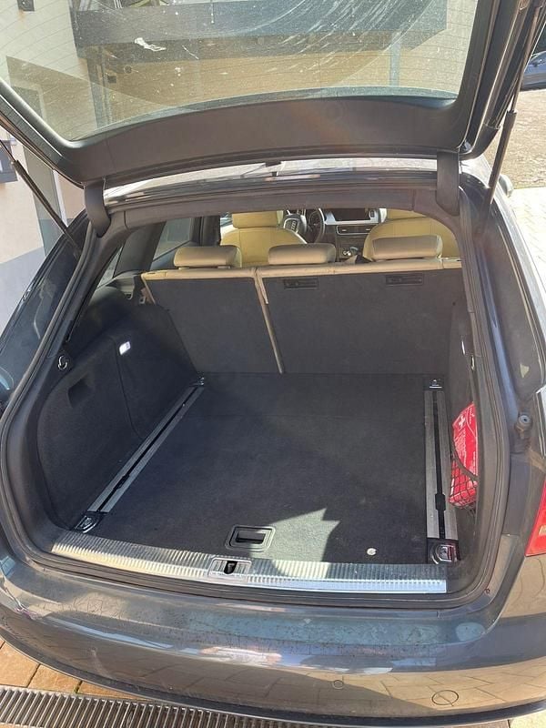 Gebraucht Audi A4 143 PS (105 kW) 2009 Grau Kombi