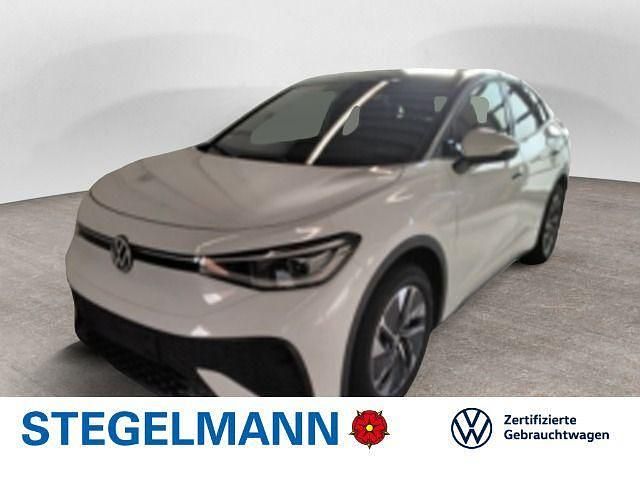 Gletscherweiß metallic Gebraucht 2025 VW ID.5 Pro SUV | 43.190 € (Superpreis) - Bild 1/4