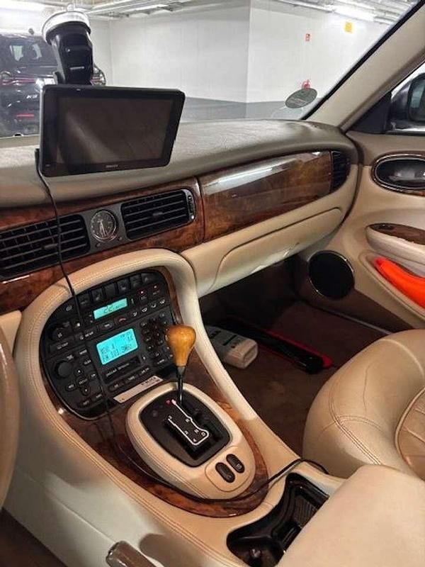 Gebraucht Jaguar XJ40 284 PS (208 kW) 2000 Blau Limousine