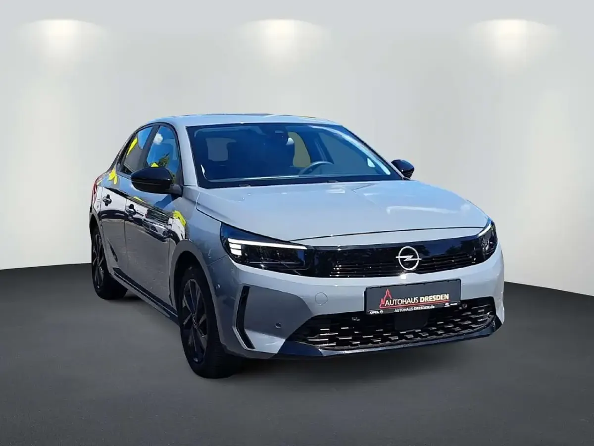 Gebraucht Opel Corsa 75 PS (55 kW) 2023 Grafik grau (uni) Kleinwagen