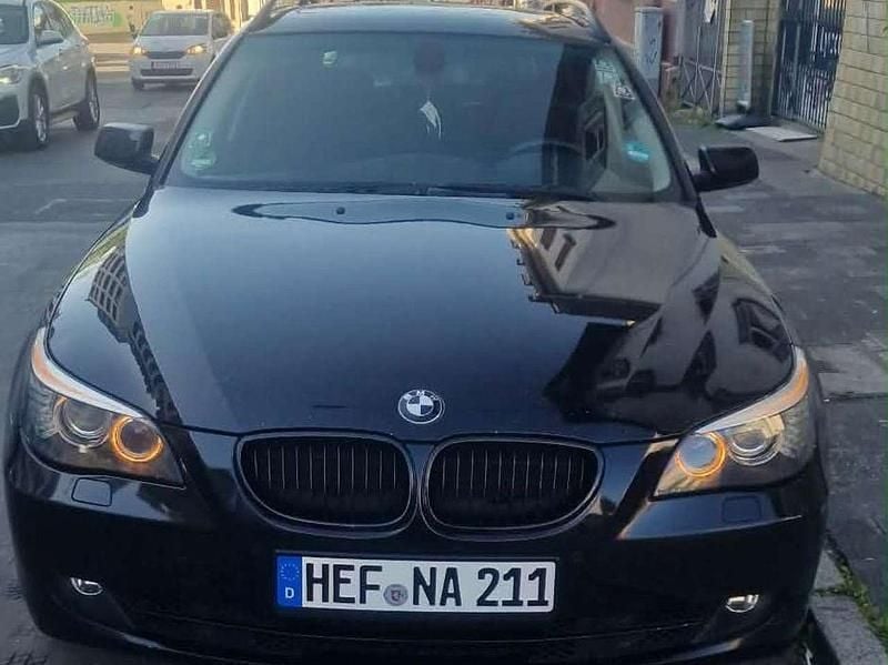 Second-hand BMW 525 197 CP (144 kW) 2008 Negru Break