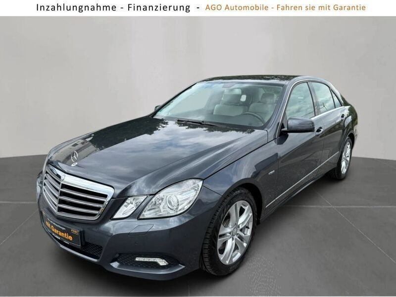 Grau Gebraucht 2009 Mercedes E250 Limousine | 11.900 € (Fairer Preis) - Bild 1/4