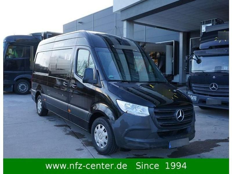 Gebraucht Mercedes Sprinter 163 PS (119 kW) 2019 Schwarz (metallic) Van