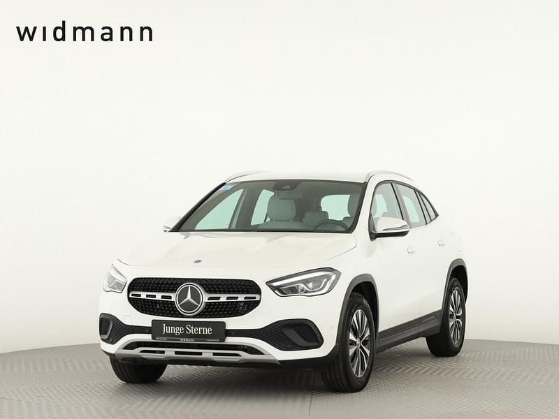 Unilack polarweiß Gebraucht 2021 Mercedes GLA200 Style SUV | 29.850 € (Superpreis) - Bild 1/4