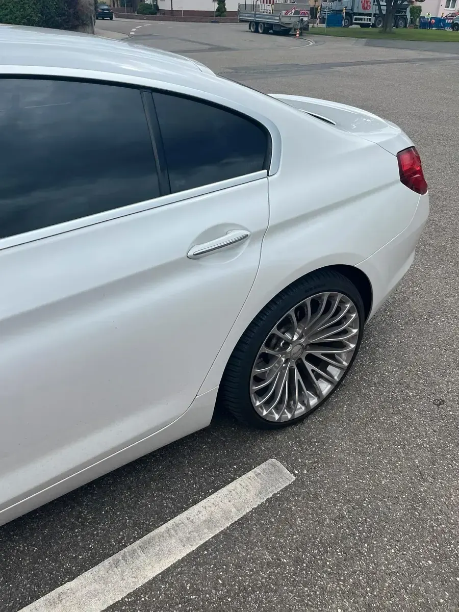 Gebraucht BMW 650 449 PS (330 kW) 2012 Weiß Coupé