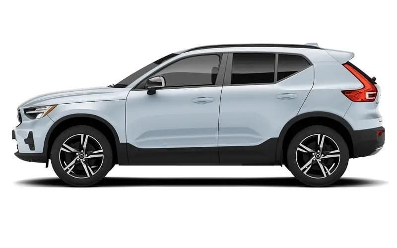 Neu Volvo XC40 Plus 163 PS (119 kW) 2026 Silber SUV