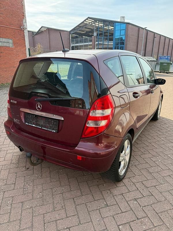 Gebraucht Mercedes A150 95 PS (69 kW) 2006 Rot Kleinwagen