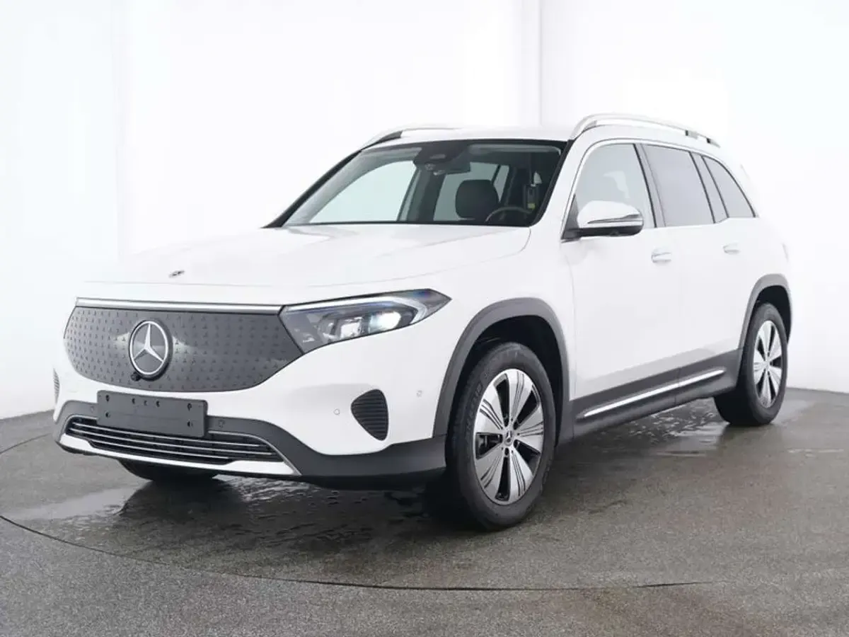 Gebraucht Mercedes EQB250+ Progressive 139 kW (190 PS) 2024 Weiß SUV