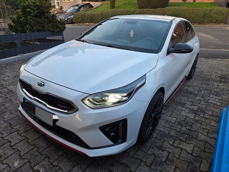 Gebraucht Kia ProCeed GT 204 PS (150 kW) 2020 Weiß Kombi