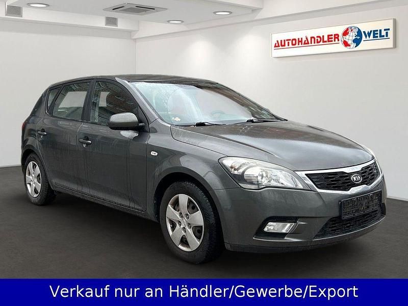 Gebraucht Kia Ceed 125 PS (91 kW) 2011 Grau Kleinwagen