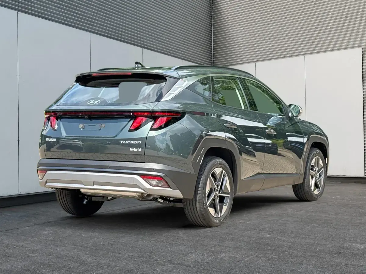 Neu Hyundai Tucson Style 239 PS (175 kW) 2026 Cypress green pearl SUV