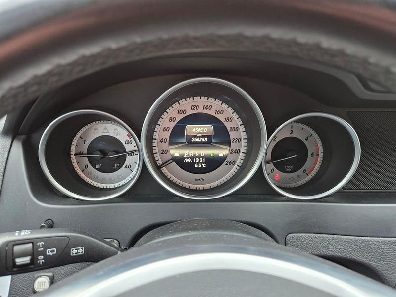 Gebraucht Mercedes C350 Avantgarde 265 PS (194 kW) 2013 Grau Kombi
