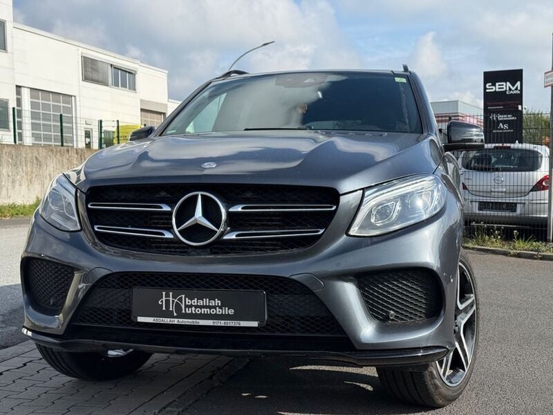 Grau Gebraucht 2016 Mercedes GLE350 AMG SUV | 29.900 € (Fairer Preis) - Bild 1/4