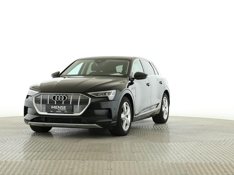 Gebraucht Audi e-tron Advanced 300 kW (408 PS) 2022 Mythosschwarz SUV