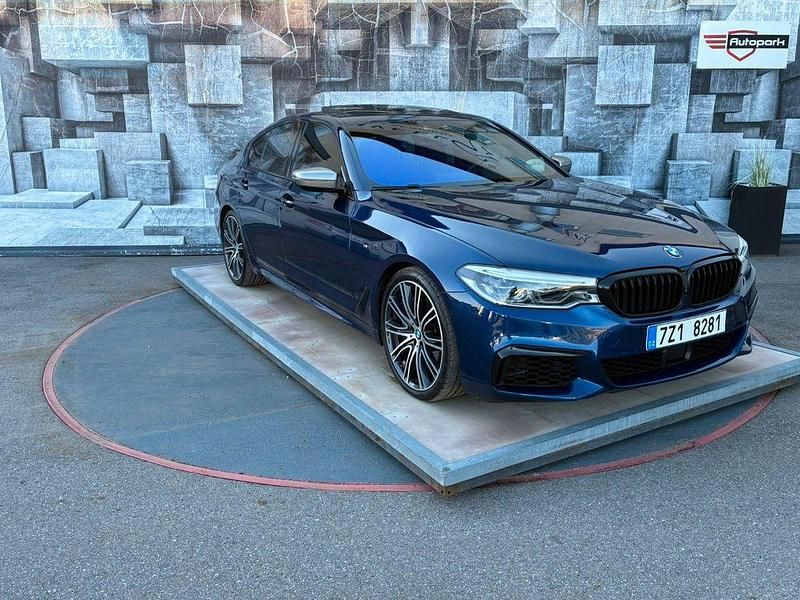 Gebraucht BMW M550 462 PS (339 kW) 2018 Blau Limousine