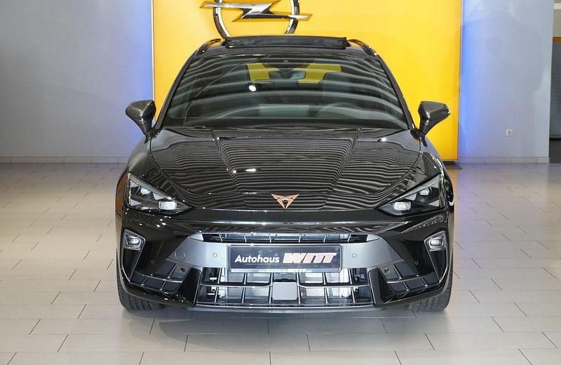 Neu Cupra Leon 150 PS (110 kW) 2025 Schwarz Limousine