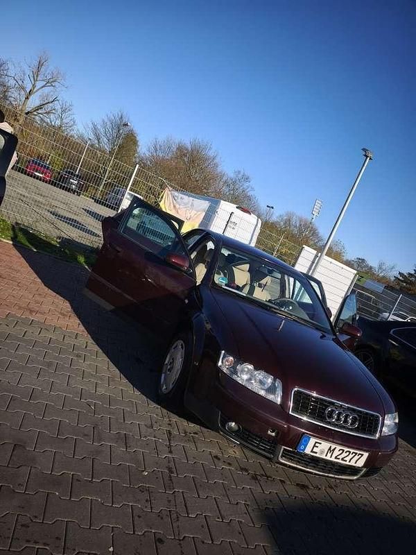 Gebraucht Audi A4 102 PS (75 kW) 2002 Limousine