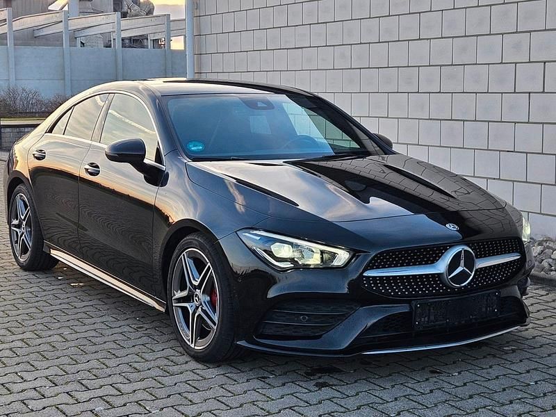 Schwarz Gebraucht 2019 Mercedes 220 AMG Coupé | 27.900 € (Fairer Preis) - Bild 1/4