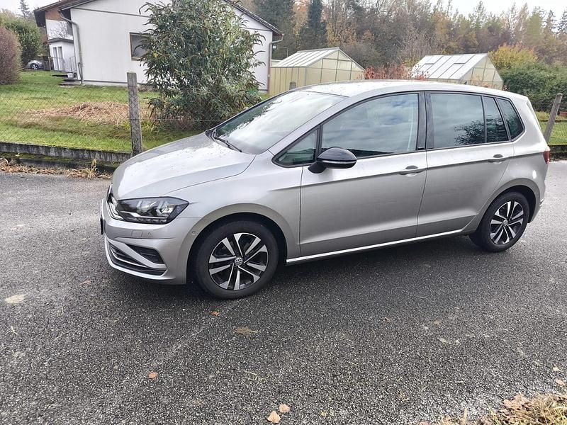 Silber Gebraucht 2020 VW Golf VII IQ Drive Kombi | 16.000 € (Guter Preis) - Bild 1/4