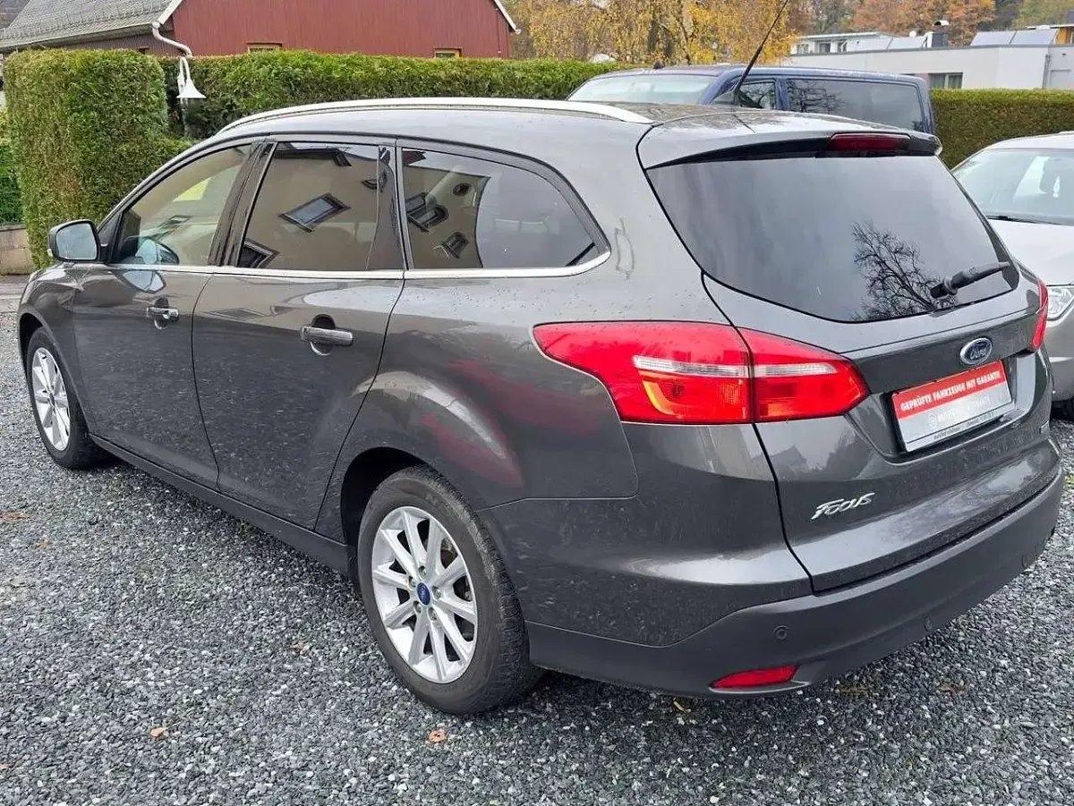 Gebraucht Ford Focus Titanium 150 PS (110 kW) 2016 Grau Kombi