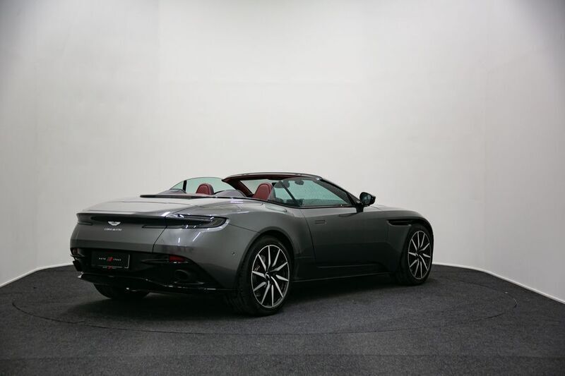 Gebraucht Aston Martin DB11 510 PS (375 kW) 2019 Grau Cabrio