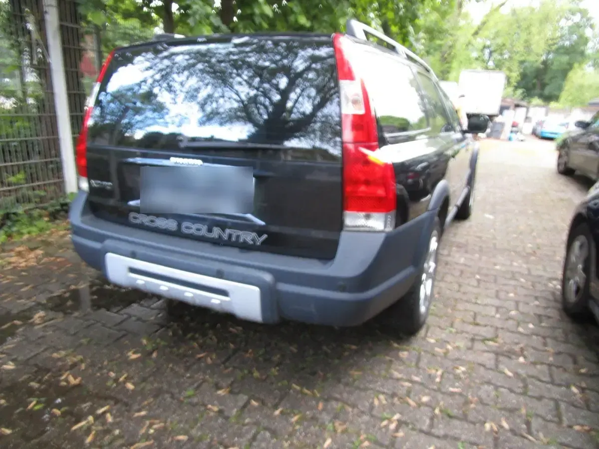 Usata Volvo XC70 185 CV (136 kW) 2007 Nero Station wagon