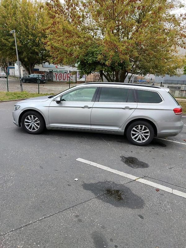 Gebraucht VW Passat 120 PS (88 kW) 2015 Kombi