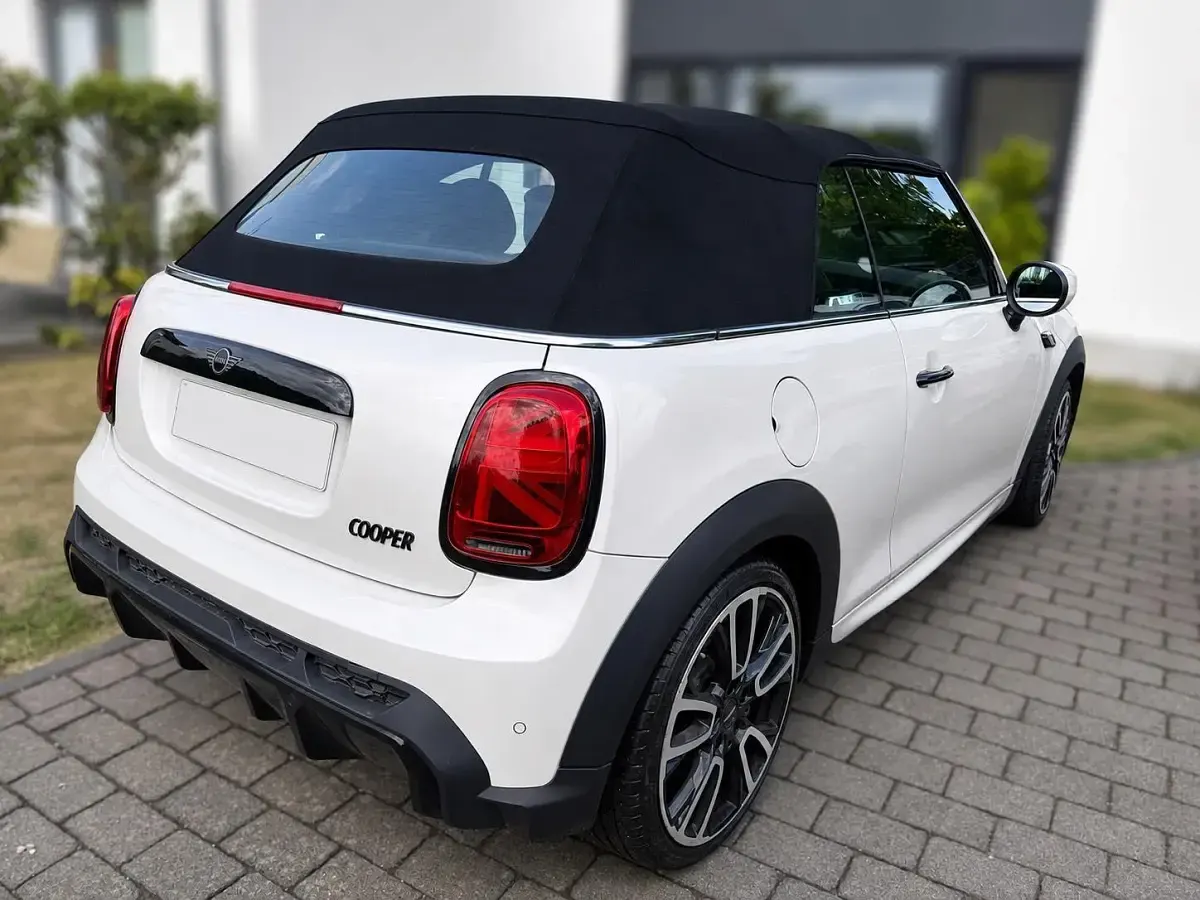 Gebraucht Mini John Cooper Works Cabriolet 136 PS (100 kW) 2023 Weiß Cabrio