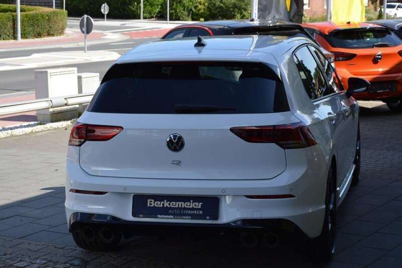 Gebraucht VW Golf VIII R 320 PS (235 kW) 2023 Pure white Limousine